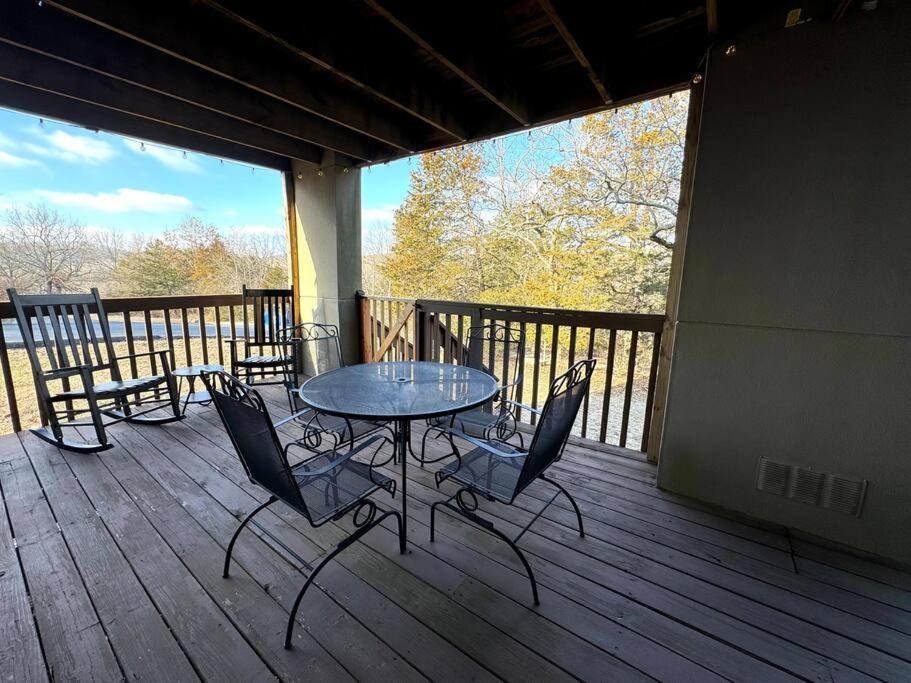 Modern Comfort: Updated Cozy Condo In Indian Point Branson Bagian luar foto