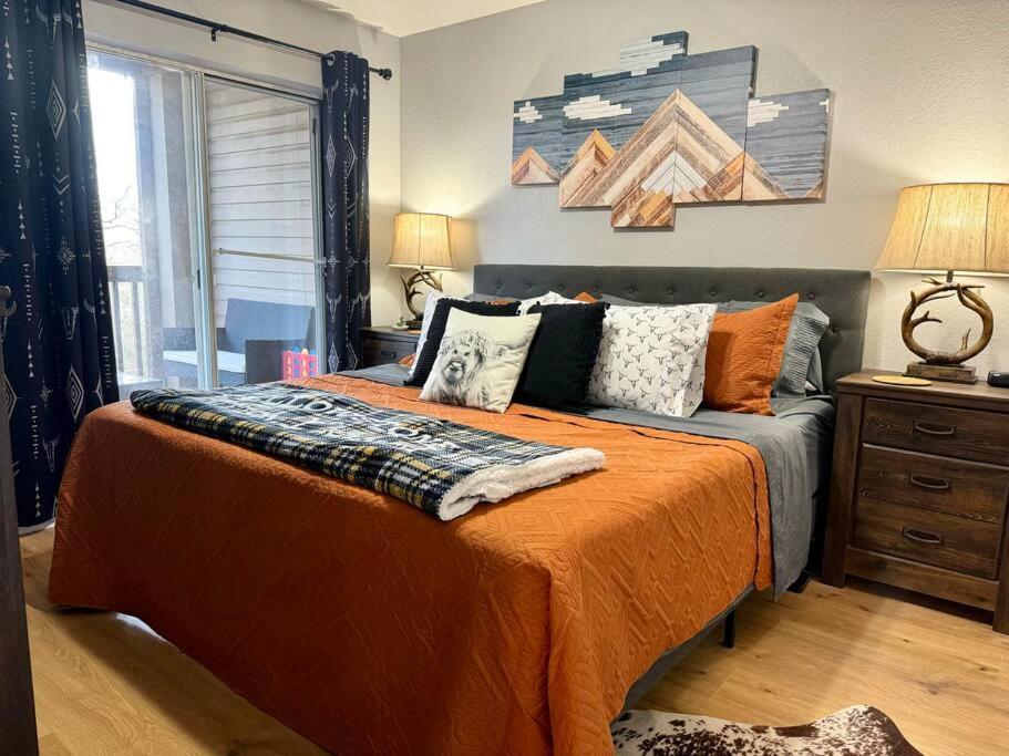 Modern Comfort: Updated Cozy Condo In Indian Point Branson Bagian luar foto