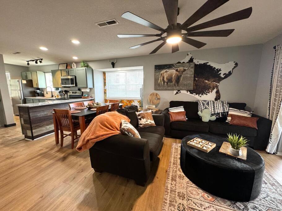 Modern Comfort: Updated Cozy Condo In Indian Point Branson Bagian luar foto